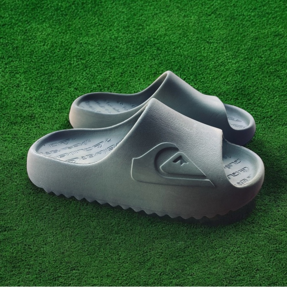 Quiksilver Cloudbreak Slide Sandals Men’s Size 4 / Women’s Size 6